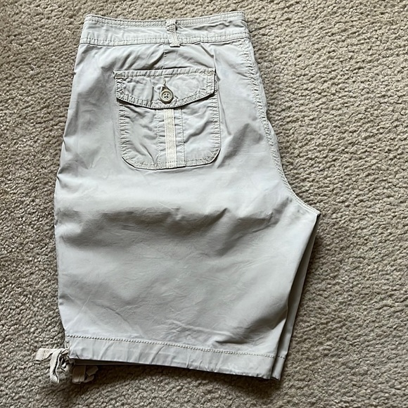 St. John’s bay beige 10p Bermuda - Picture 1 of 5